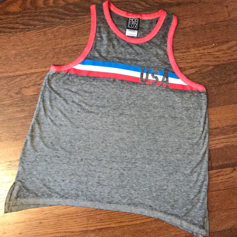 Modera Lux USA Tank
